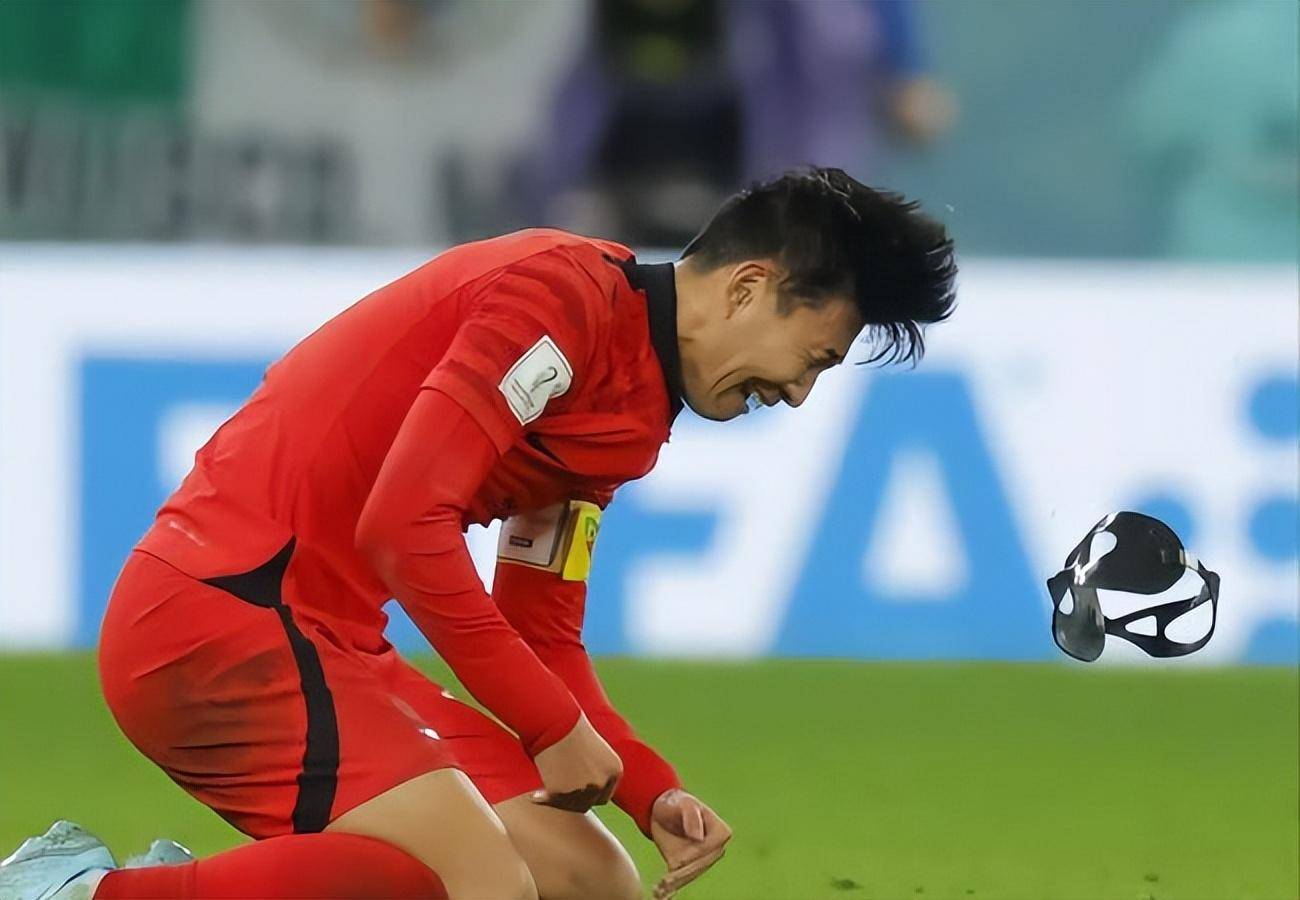 多特蒙德绝杀阿森纳，卡瓦尼梅开二度世界杯