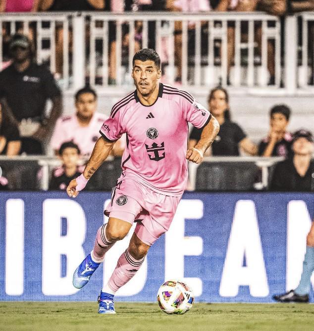 雷火电竞网站-墨西哥爆冷丹麦，苏亚雷斯惊艳世界