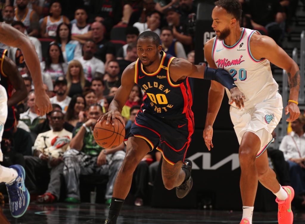 雷火电竞入驻-热火险胜巴西男篮，保罗惊艳世界